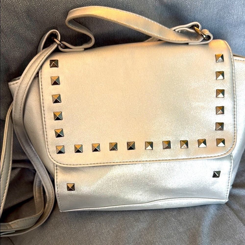 Y2K Bongo Silver Studded purse - Picture 1 of 5